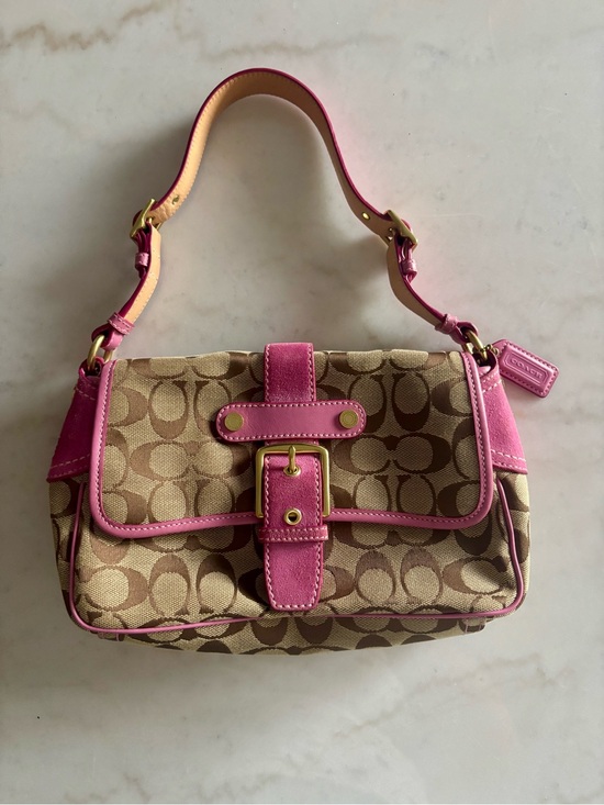 Coach Handbags - Vintage Y2K Coach Pink Signature Soho Buckle Shoulder Bag #1482